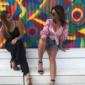 Meet your Posher, Dana